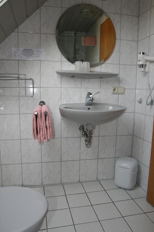 Weingut & Gaestehaus Stephan Kohl Neumagen-Dhron Habitación foto